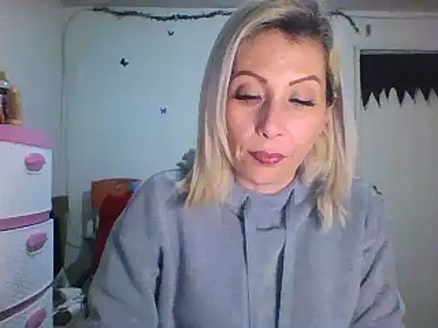 alixia81 online show from January 2025 02:22:02 AM