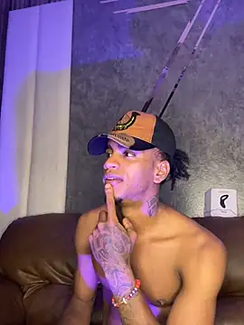 AaronCruz  online show from March 2025 01:37:02 AM