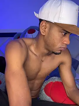 AaronCruz  online show from October 2025 04:34:01 AM