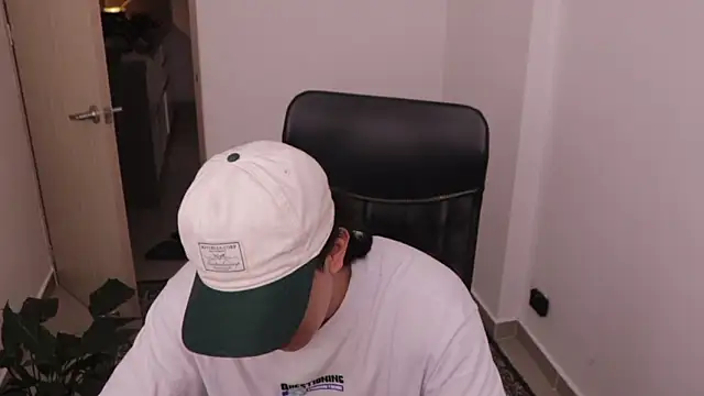 Tony Hoffa online show from February 2026 06:14:01 PM