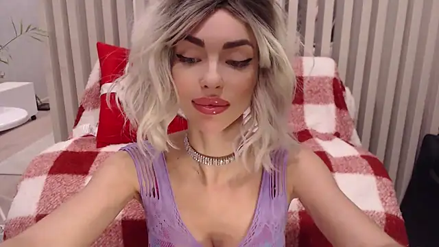 Snapshot of MiloTheName chatting on December 2024 03:28:02 PM MiloTheName online show from December 2024 03:28:02 PM