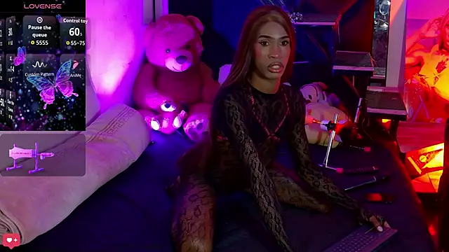 Kendall Gil online show from April 2026 05:08:02 AM