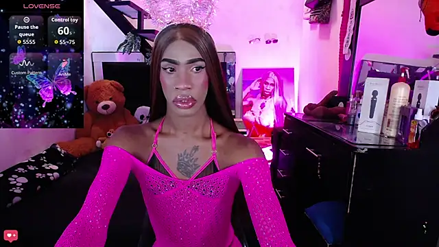 Kendall Gil online show from April 2026 06:15:01 PM