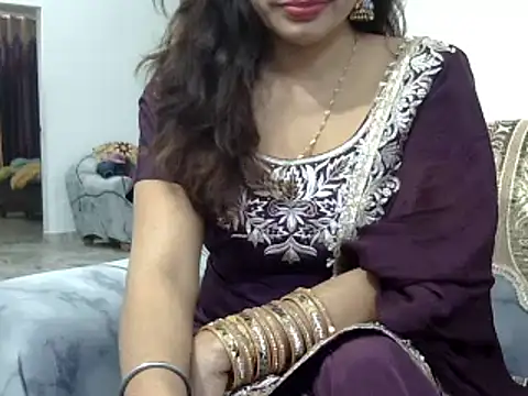 Snapshot of mishi_kaur chatting on December 2024 05:09:02 AM mishi kaur online show from December 2024 05:09:02 AM