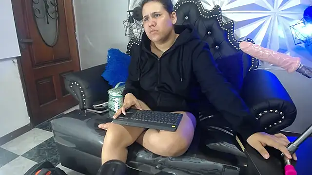 candy hairy online show from October 2025 03:29:02 AM