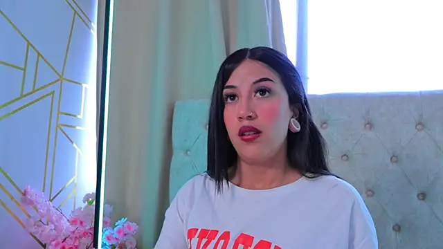 Snapshot of JulessCornett chatting on January 2025 08:15:02 PM JulessCornett online show from January 2025 08:15:02 PM