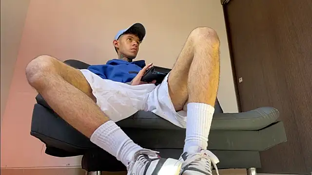 Saturno v online show from March 2025 12:11:02 PM