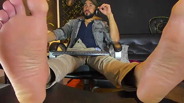 alessandro wye online show from February 2026 03:58:01 AM