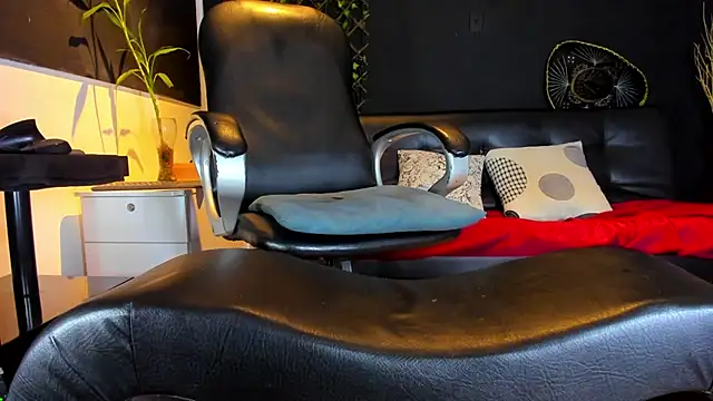 alessandro wye online show from March 2026 05:13:01 AM