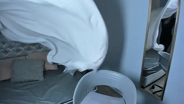 escarleth   online show from September 2025 01:38:01 PM