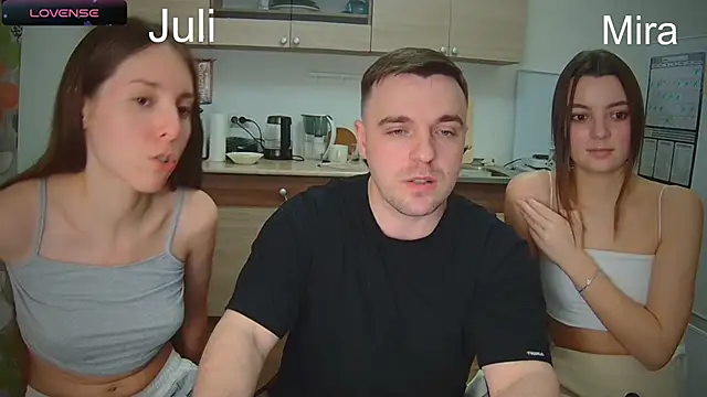 fcjuicy pussy online show from February 2025 07:13:01 PM