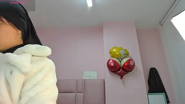 soyzarahtorres online show from September 2025 12:33:02 AM