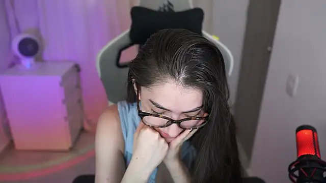 anyacutex online show from October 2025 09:53:01 PM