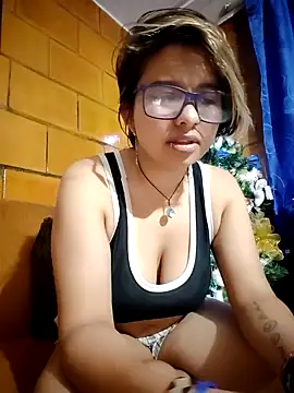 NovaGlitz online show from December 2024 12:33:01 AM