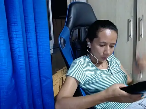 Erotic latina online show from September 2025 01:20:02 AM