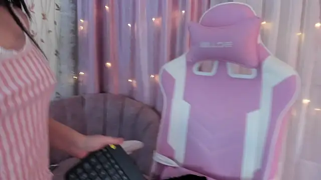 hanna  azumi online show from February 2025 08:10:02 AM