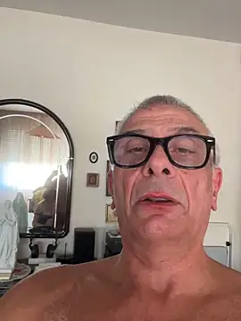 4n4l1zz4m1 online show from February 2026 03:00:02 PM