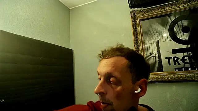 Snapshot of pillepallex84x chatting on October 2025 09:48:02 PM pillepallex84x online show from October 2025 09:48:02 PM