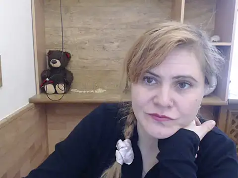 DaniellaKiss online show from April 2026 07:33:02 AM