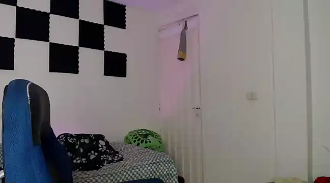 bryamado69 online show from February 2025 08:29:01 AM