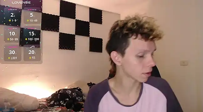 bryamado69 online show from February 2025 10:37:01 PM