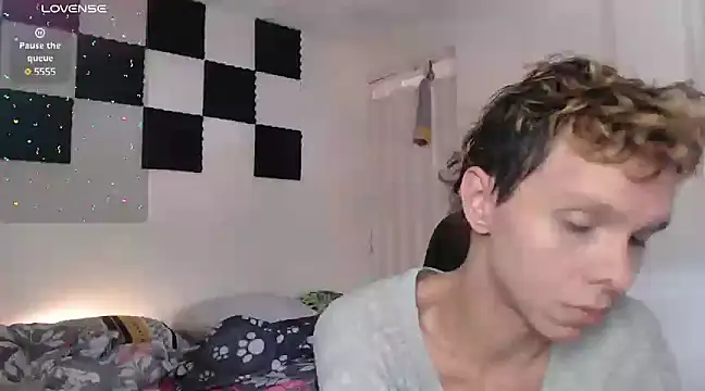 bryamado69 online show from February 2025 04:37:01 PM