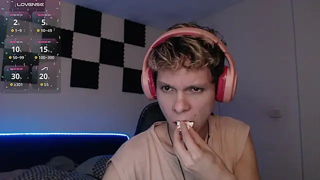 bryamado69 online show from October 2025 03:50:02 AM