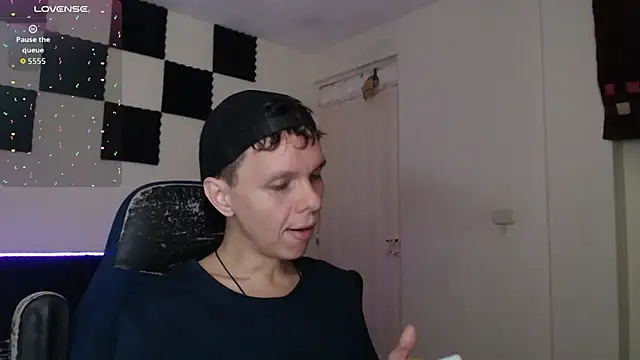 bryamado69 online show from November 2025 05:17:01 AM