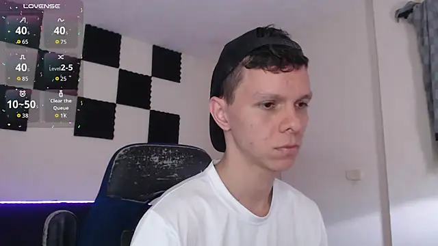 bryamado69 online show from November 2025 12:27:01 PM