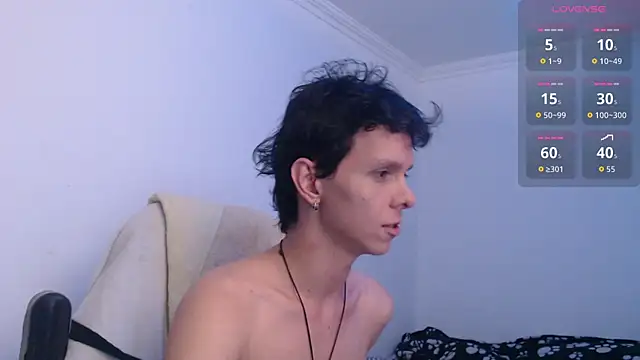 Snapshot of bryamado69 chatting on April 2026 03:53:01 PM bryamado69 online show from April 2026 03:53:01 PM