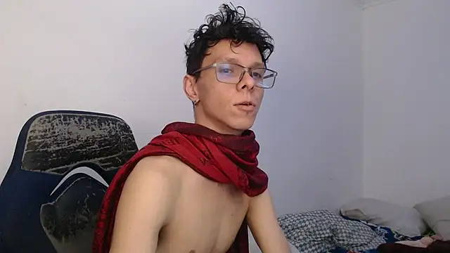 Snapshot of bryamado69 chatting on July 2026 09:11:02 AM bryamado69 online show from July 2026 09:11:02 AM