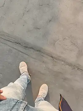 Gururonny07 online show from December 2024 10:45:02 AM