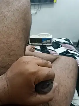 Gururonny07 online show from January 2026 01:33:01 AM