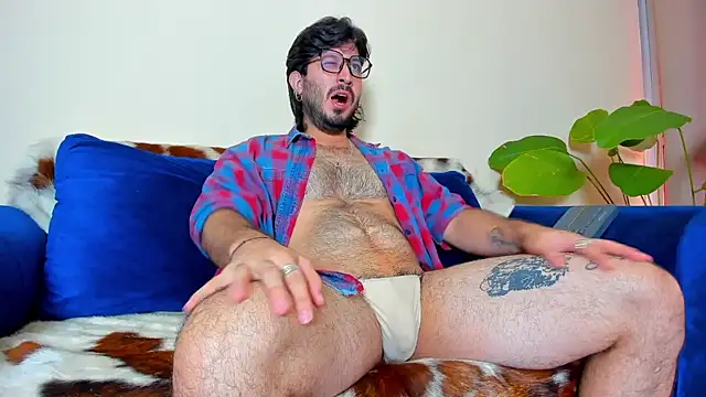 Ackerman Eren  online show from February 2025 12:43:02 PM