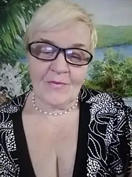 VioletSweet566 online show from December 2024 04:49:01 PM
