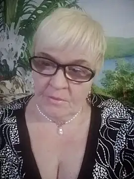 VioletSweet566 online show from February 2025 07:05:01 PM