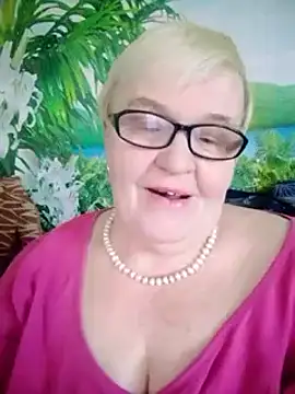 VioletSweet566 online show from March 2025 01:21:01 PM
