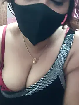 Snapshot of BongQueen9 chatting on February 2026 01:42:02 AM BongQueen9 online show from February 2026 01:42:02 AM