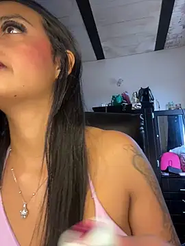 Laura fernandezII online show from February 2025 09:33:01 PM