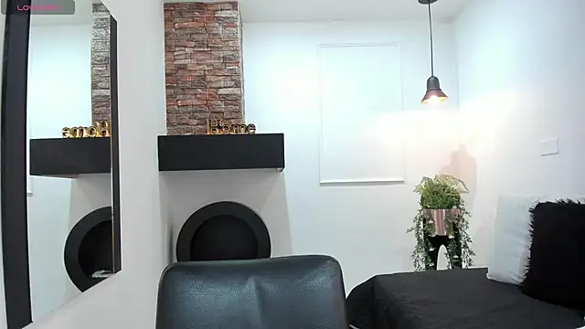 LenaRuiz  online show from February 2025 12:16:01 PM