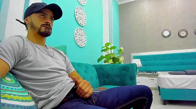 Snapshot of MAXIMUS_MASTE3 chatting on December 2024 03:00:02 AM MAXIMUS MASTE3 online show from December 2024 03:00:02 AM