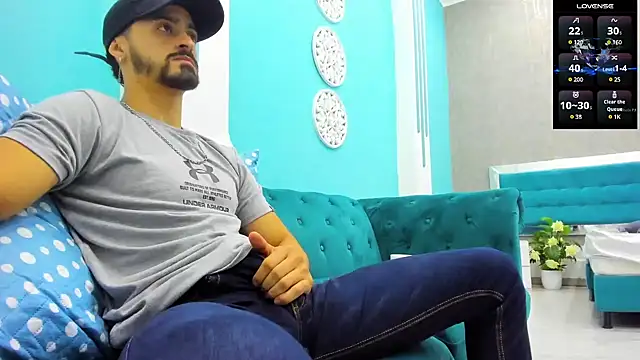 Snapshot of MAXIMUS_MASTE3 chatting on January 2025 04:27:02 AM MAXIMUS MASTE3 online show from January 2025 04:27:02 AM