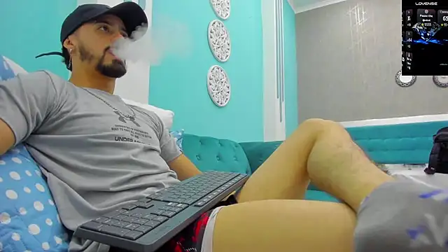 Snapshot of MAXIMUS_MASTE3 chatting on January 2025 09:35:02 AM MAXIMUS MASTE3 online show from January 2025 09:35:02 AM