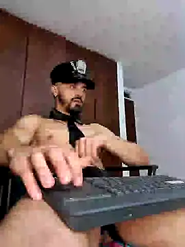 Snapshot of MAXIMUS_MASTE3 chatting on March 2025 07:04:02 AM MAXIMUS MASTE3 online show from March 2025 07:04:02 AM