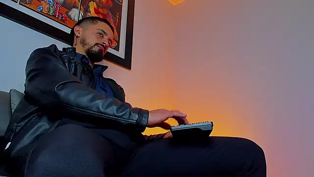 Snapshot of MAXIMUS_MASTE3 chatting on September 2025 07:47:02 PM MAXIMUS MASTE3 online show from September 2025 07:47:02 PM