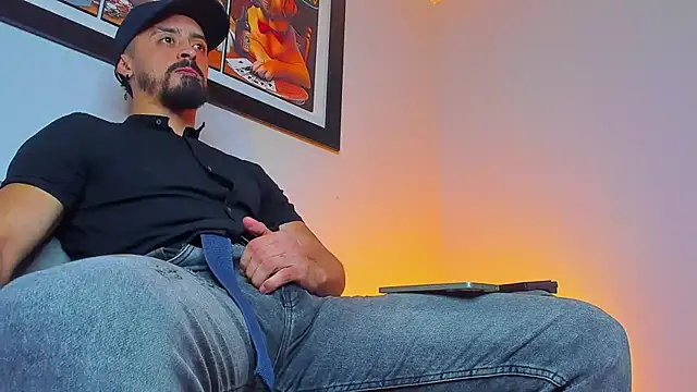 Snapshot of MAXIMUS_MASTE3 chatting on September 2025 09:36:01 PM MAXIMUS MASTE3 online show from September 2025 09:36:01 PM