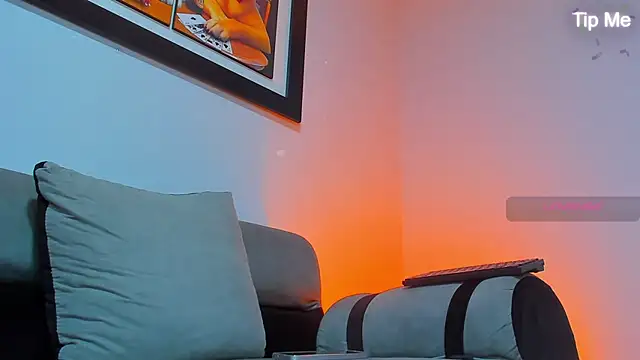 Snapshot of MAXIMUS_MASTE3 chatting on October 2025 09:58:02 PM MAXIMUS MASTE3 online show from October 2025 09:58:02 PM