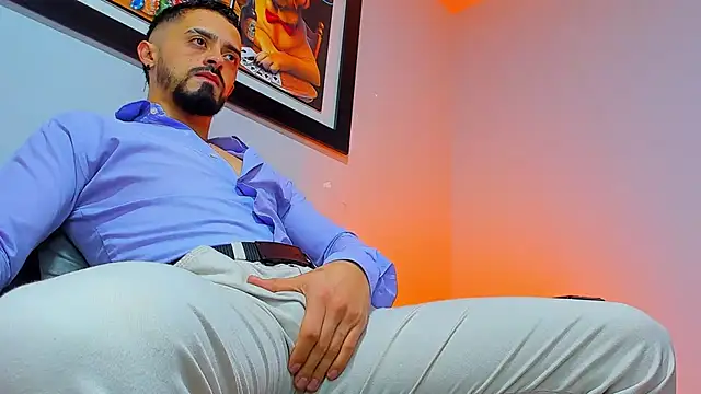 Snapshot of MAXIMUS_MASTE3 chatting on October 2025 07:36:02 PM MAXIMUS MASTE3 online show from October 2025 07:36:02 PM