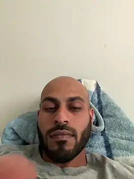 islandvybee55 online show from December 2024 09:42:02 PM