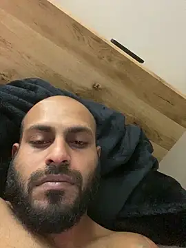 islandvybee55 online show from March 2026 02:04:01 AM